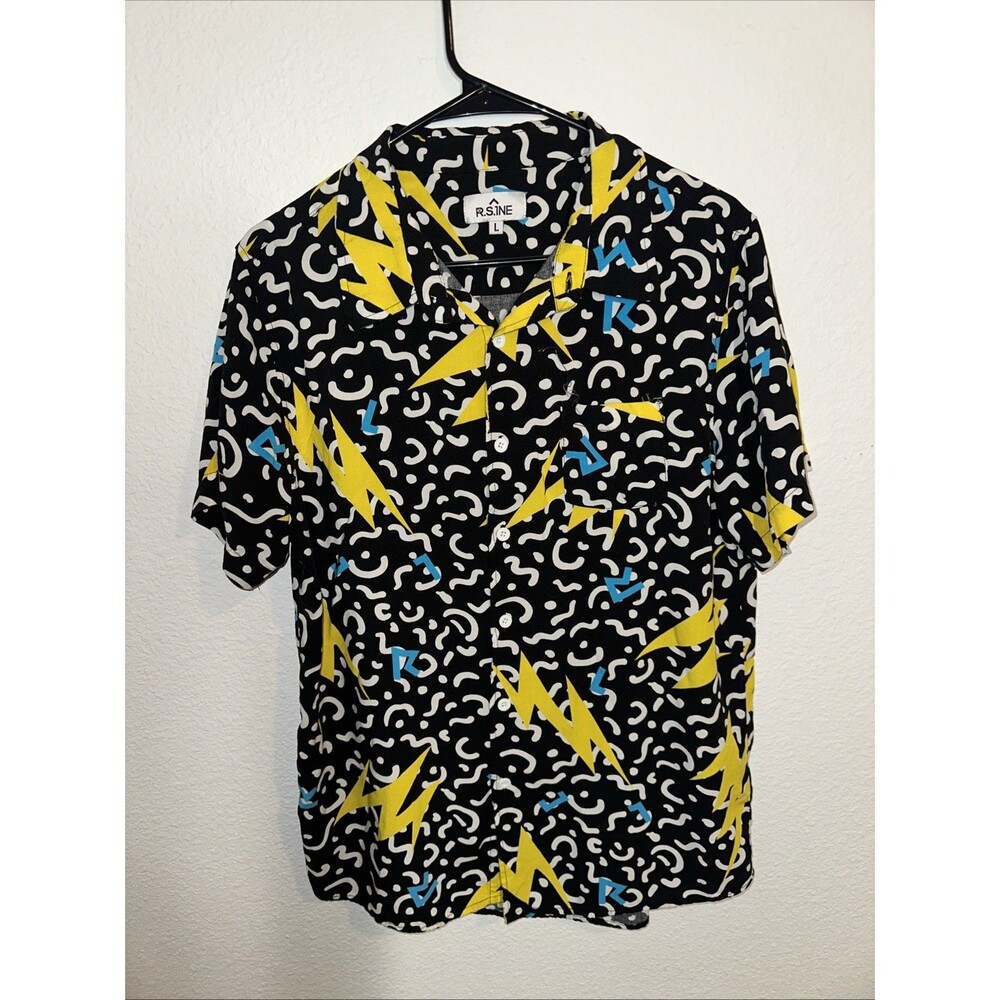 R.S.1NE Men’s Graphic Button Down Short Sleeve Shirt Size Large